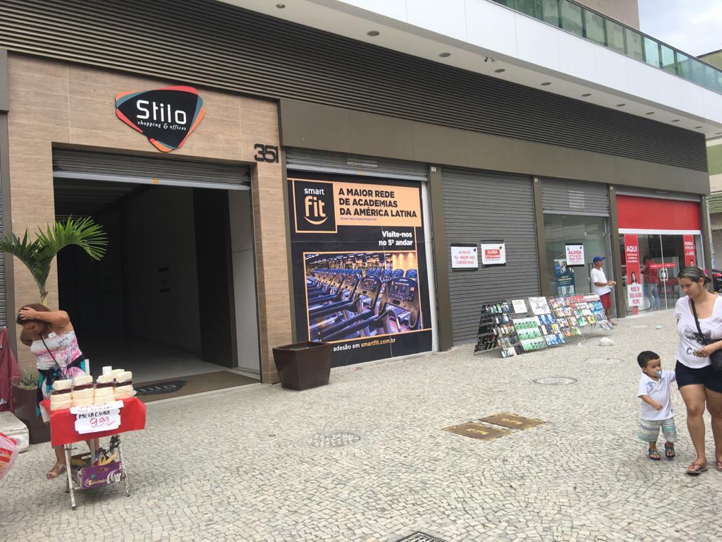 Fachada do Stilo Shopping & Offices em Alcântara